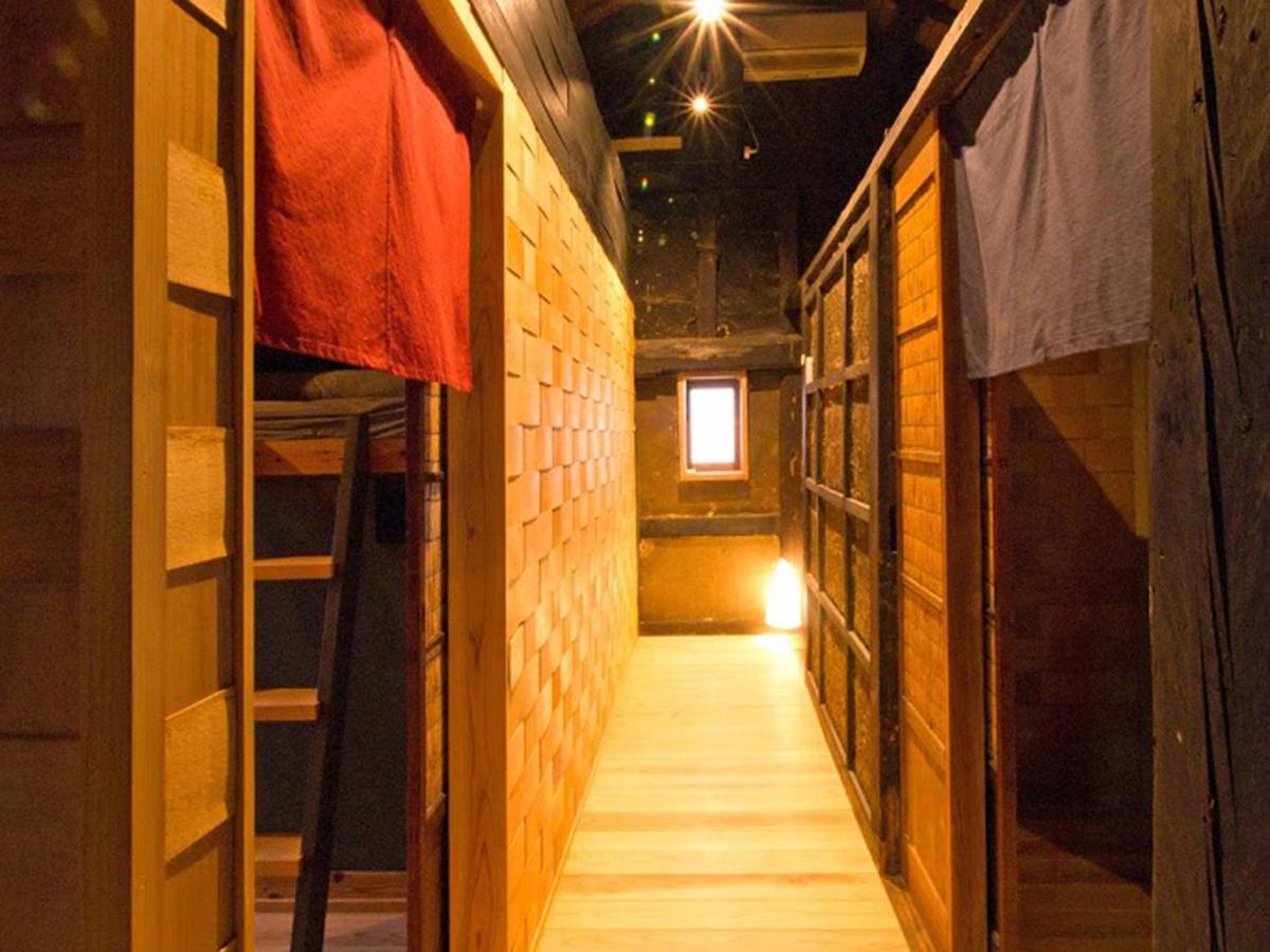 Hostel & Tatami Bar Uchikobare -内子晴れ- Zewnętrze zdjęcie