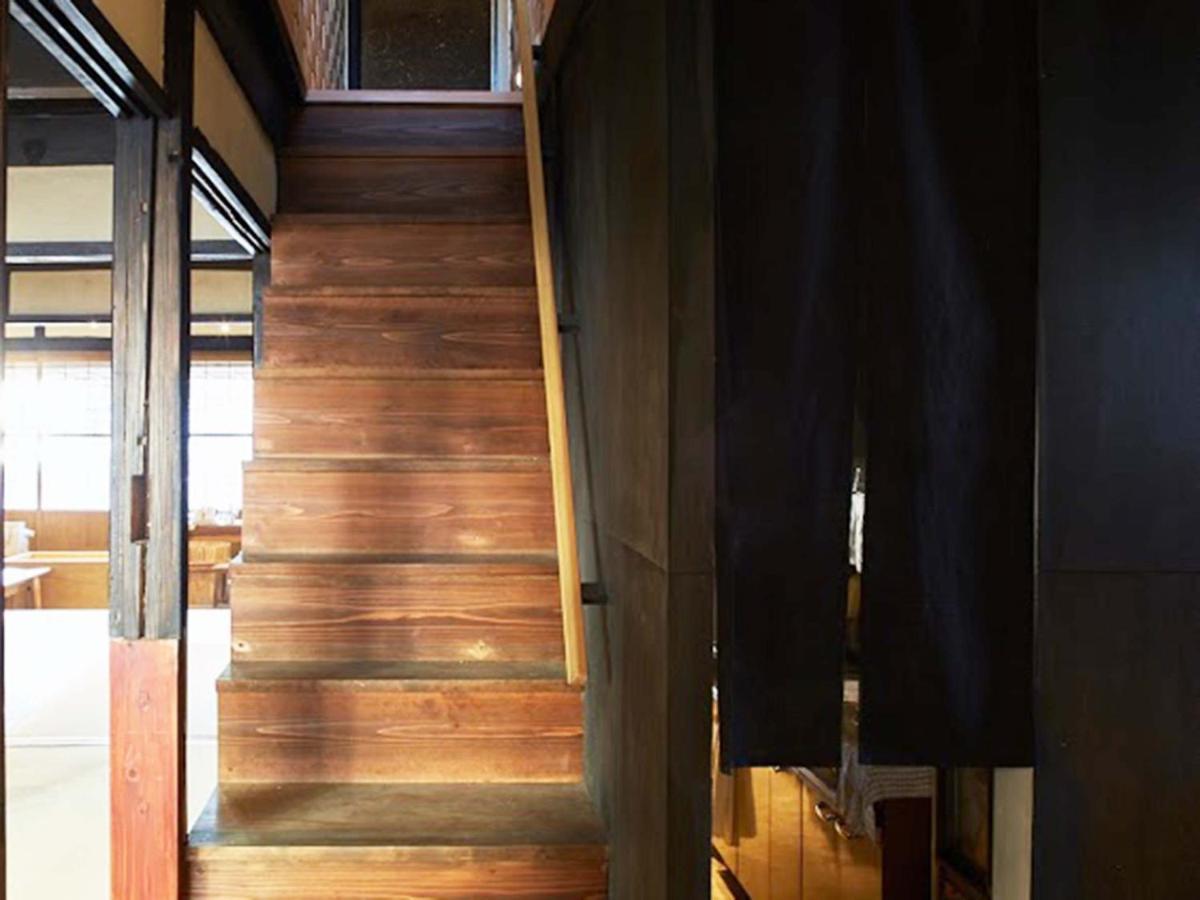 Hostel & Tatami Bar Uchikobare -内子晴れ- Zewnętrze zdjęcie