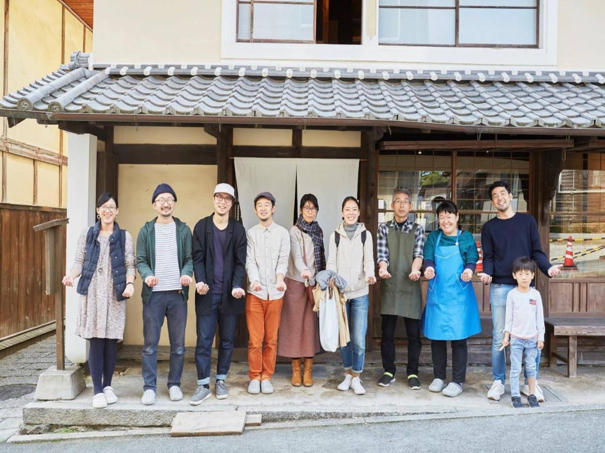 Hostel & Tatami Bar Uchikobare -内子晴れ- Zewnętrze zdjęcie