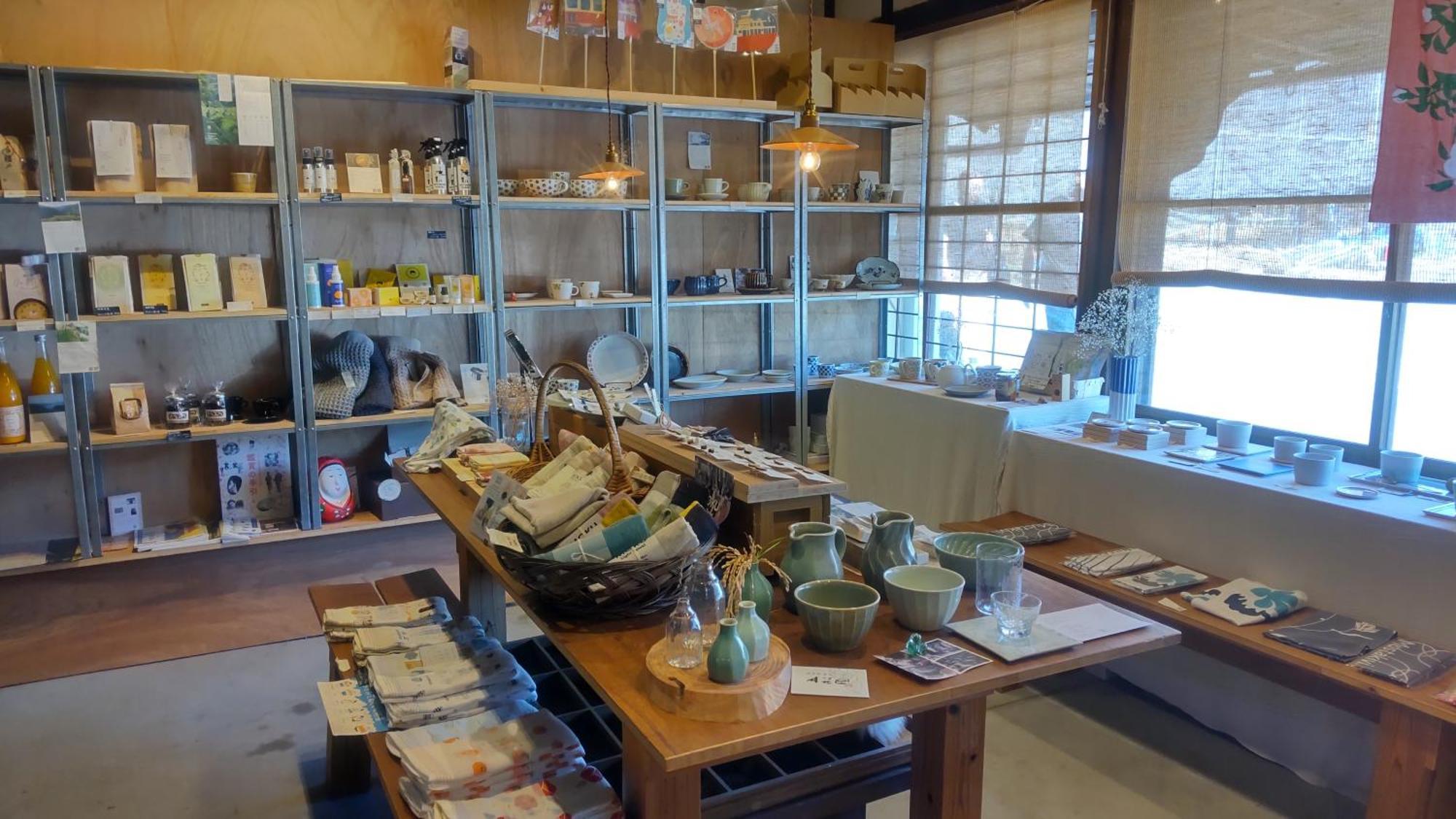 Hostel & Tatami Bar Uchikobare -内子晴れ- Zewnętrze zdjęcie