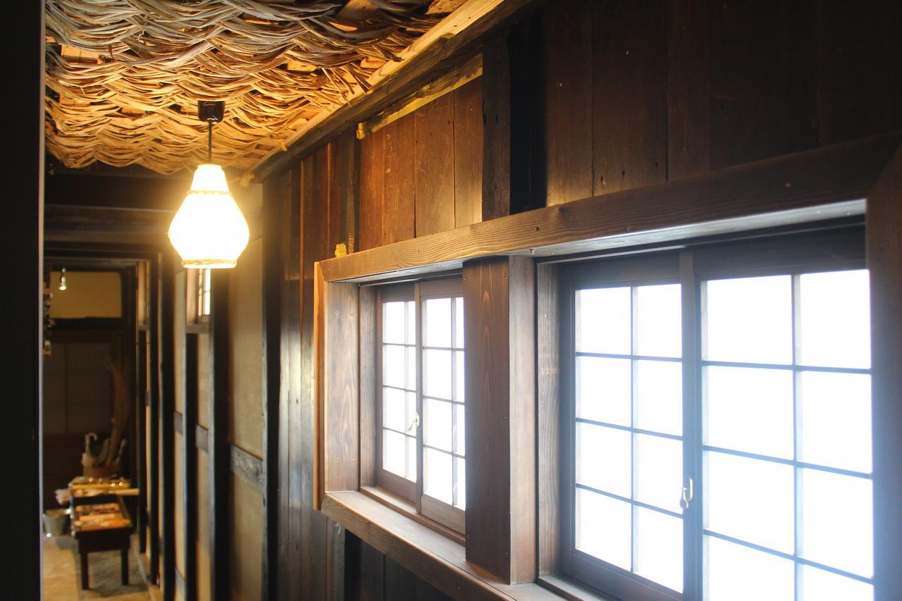 Hostel & Tatami Bar Uchikobare -内子晴れ- Zewnętrze zdjęcie