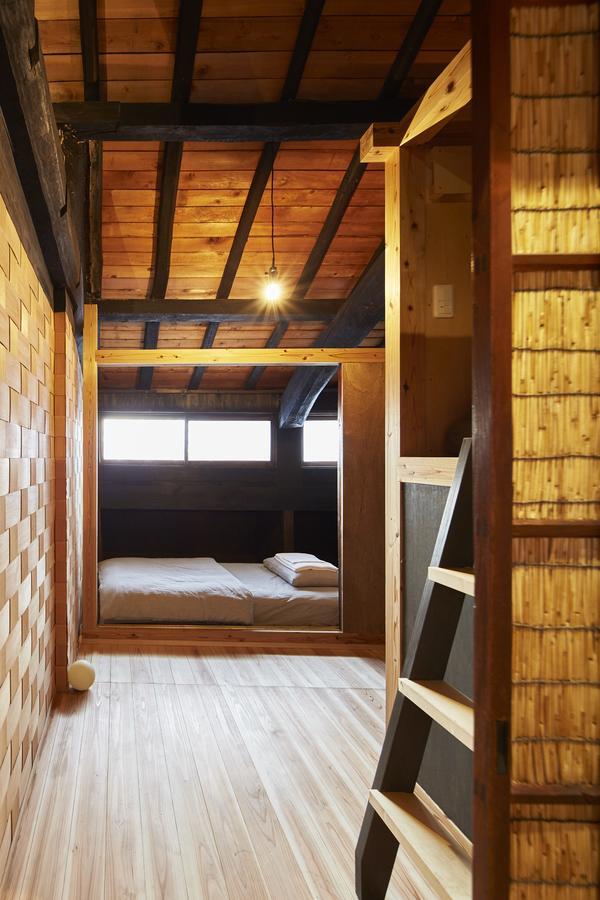 Hostel & Tatami Bar Uchikobare -内子晴れ- Zewnętrze zdjęcie